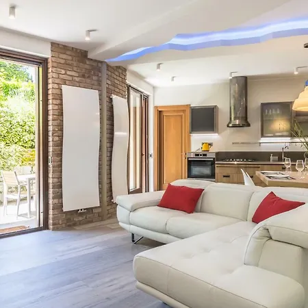 La Perla View Quiet Private Location